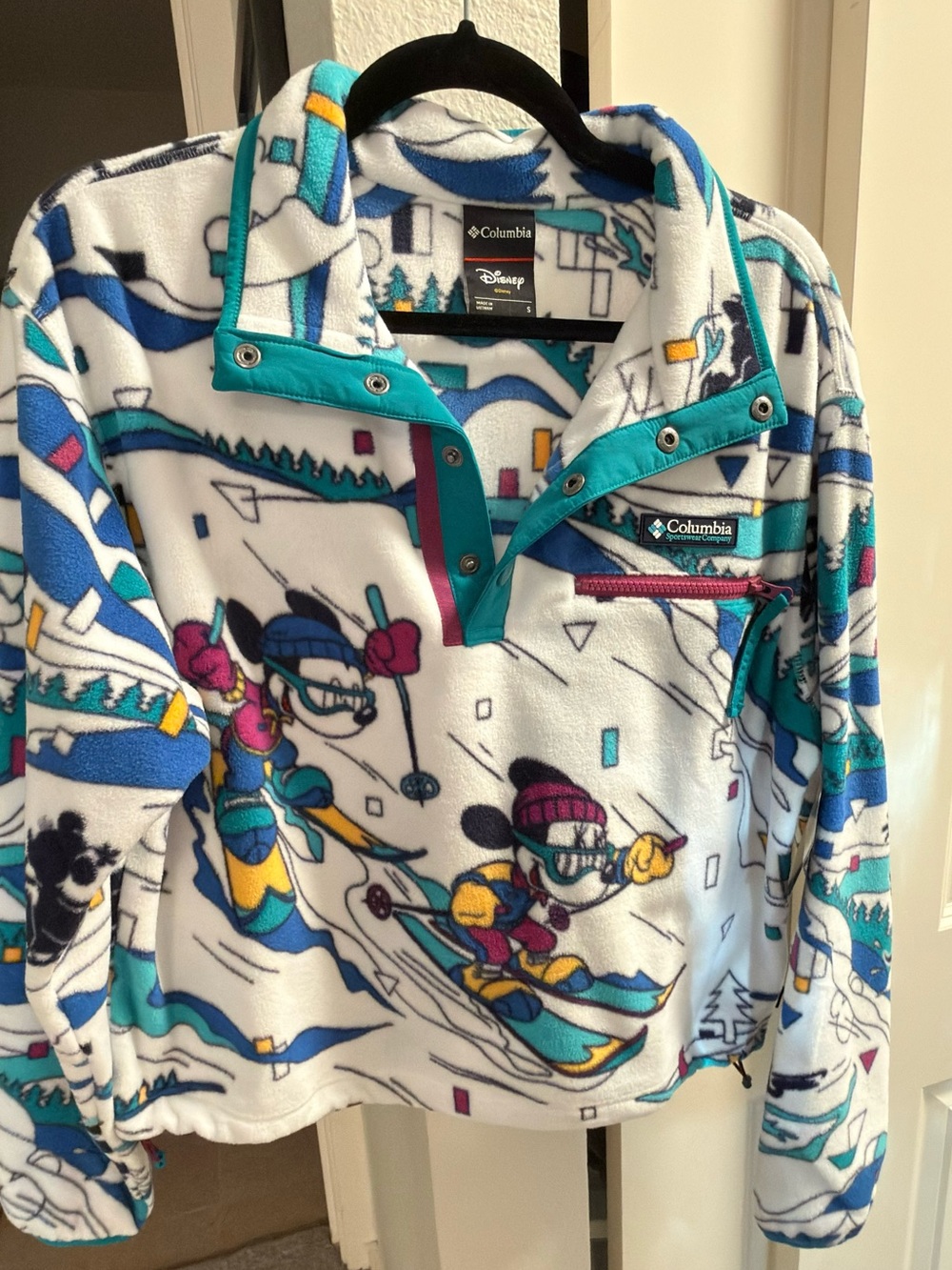 NWT Columbia x Disney Fleece Pullover